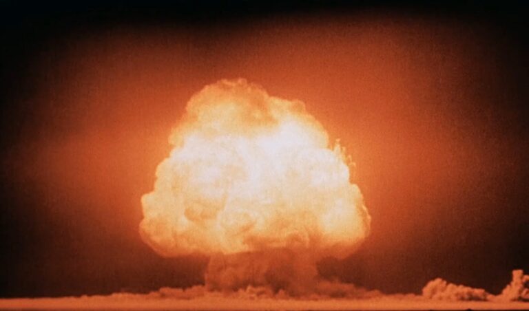 Strategic Non-Nuclear Weapons: The 21st Century Manhattan Project